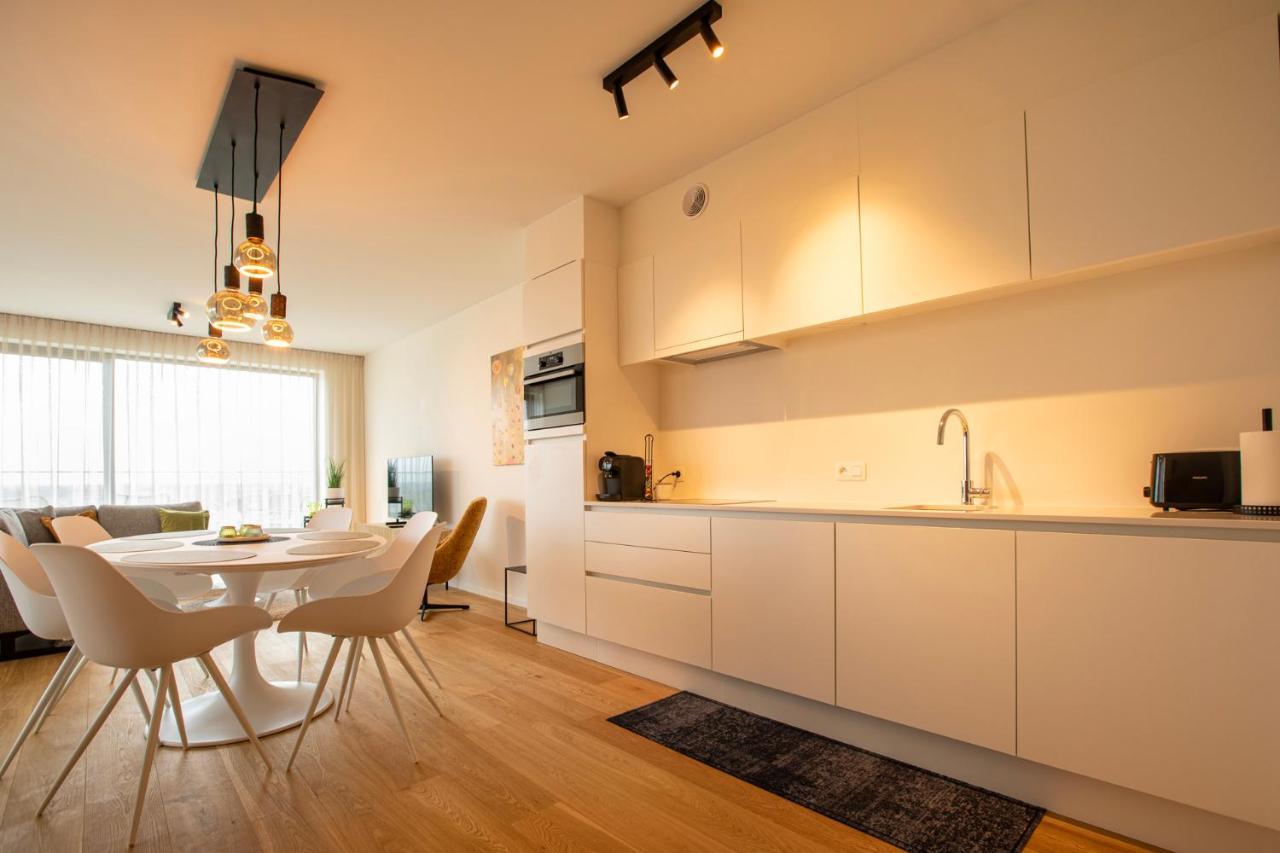 Modern En Gezellig Appartement Vlak Aan Het Strand Blankenberge Bagian luar foto